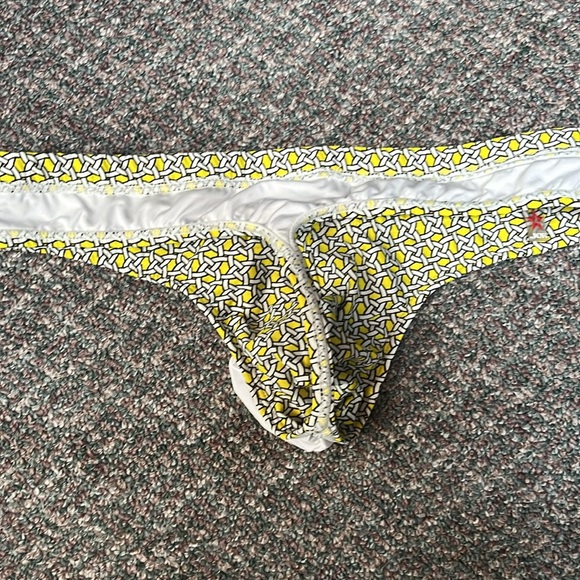 Jor men thong yellow , large - Picture 4 of 4